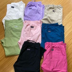 Scrubs size xs  but a little big. Price is listed in price box